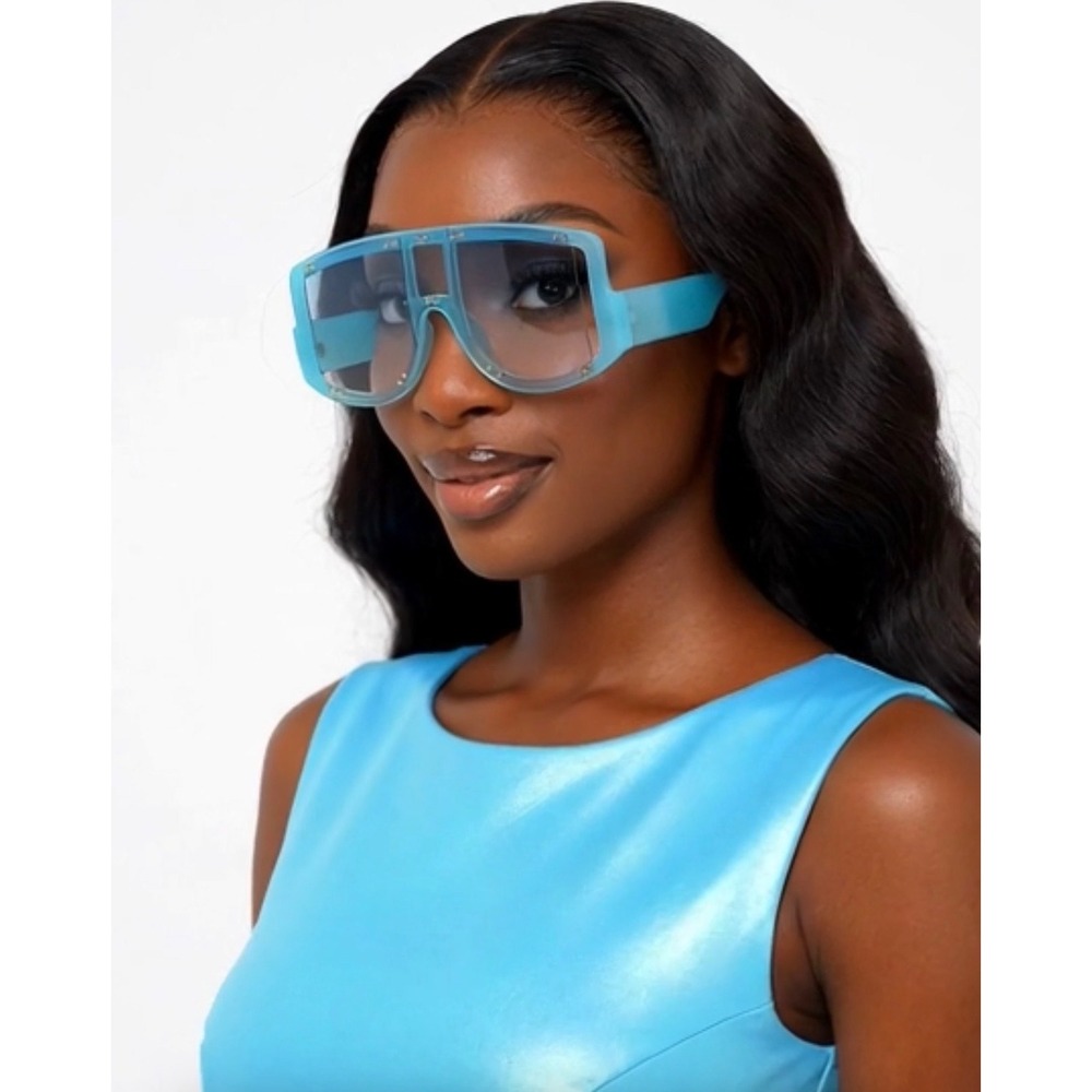 Turquoise Blue Oversized Shield Women Sunglasses Gold Stud Gradient Lens Retro